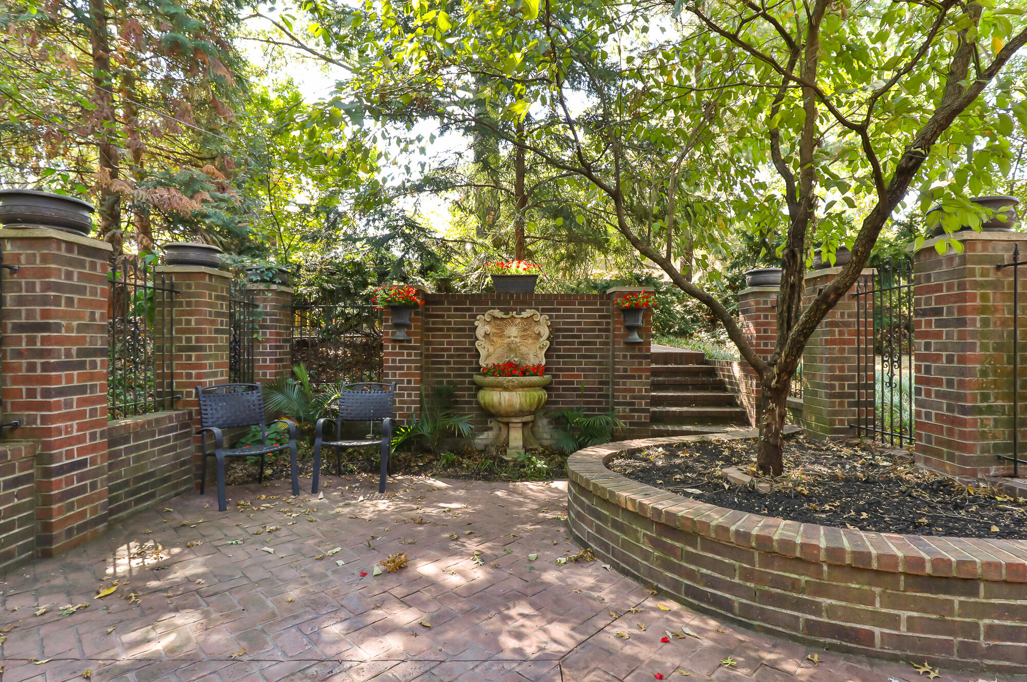 main property photo 64