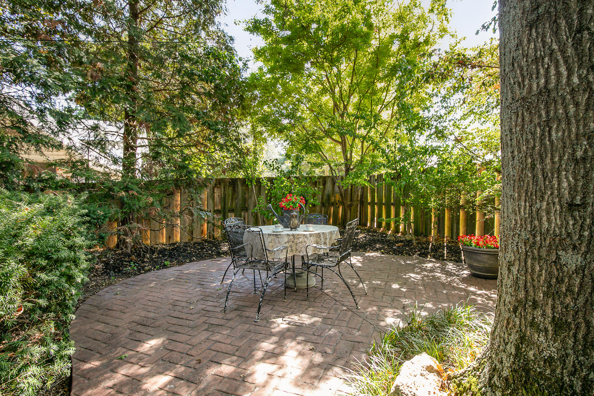 main property photo 66