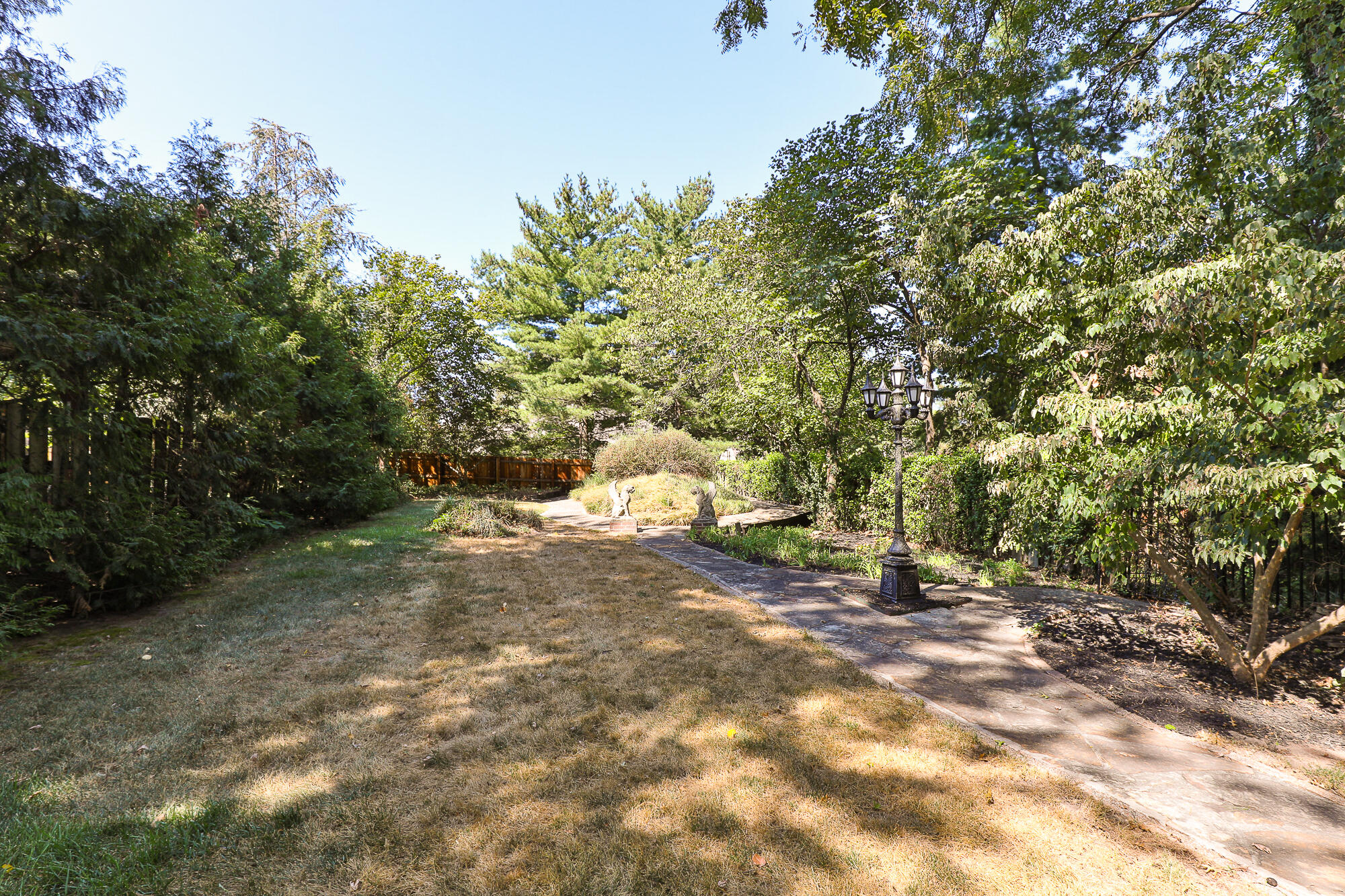 main property photo 68