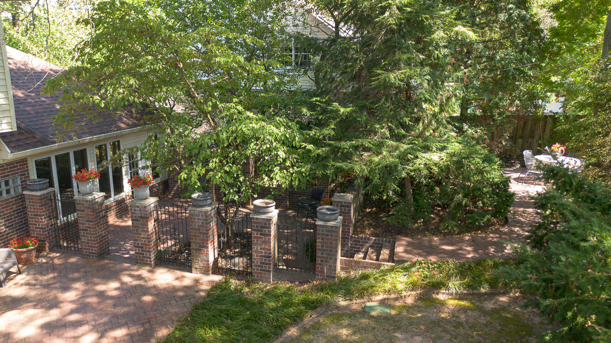 main property photo 98