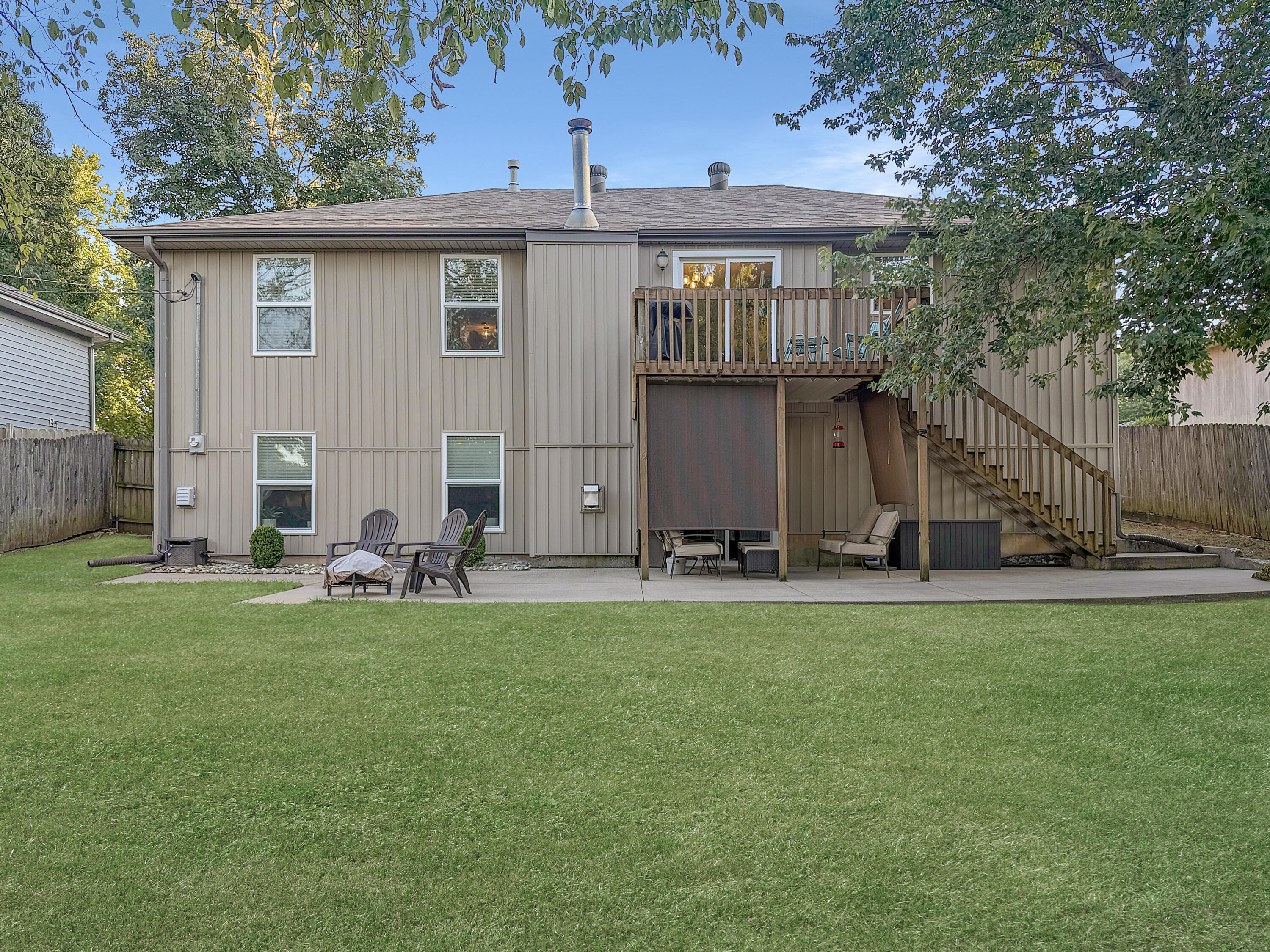 main property photo 14