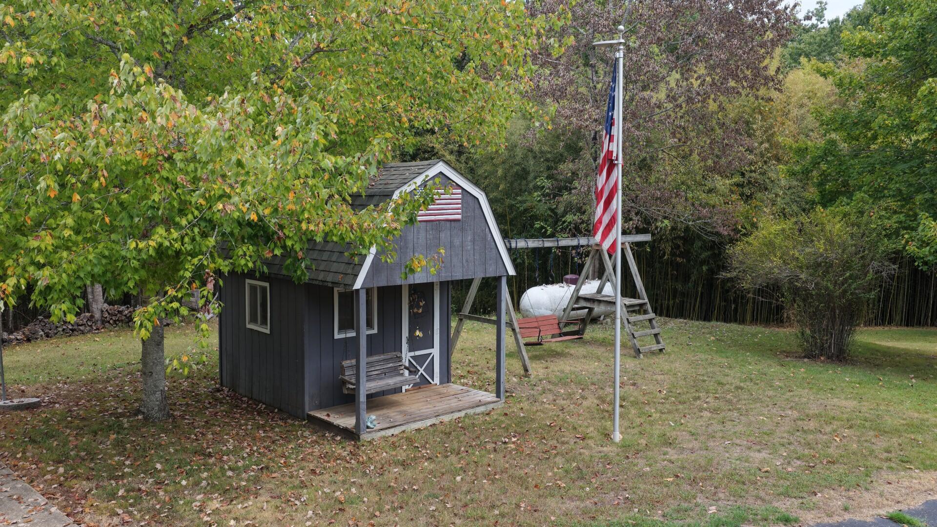 main property photo 39
