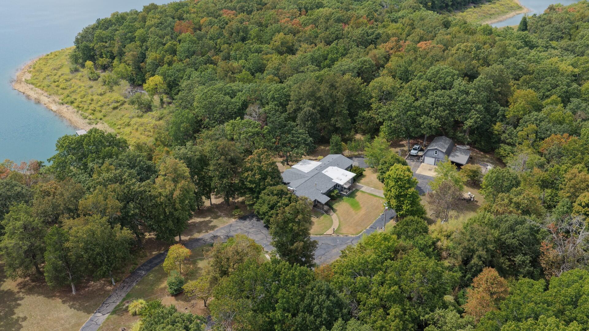 main property photo 40