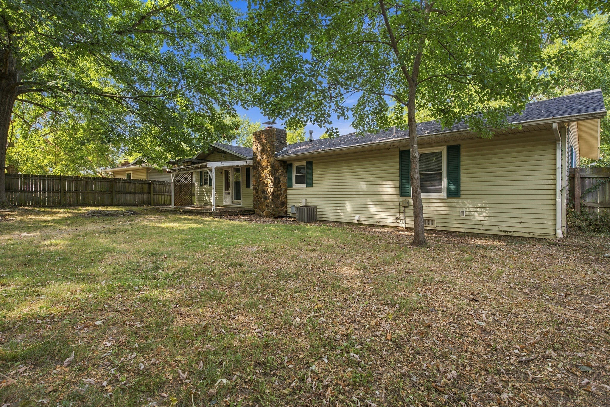 main property photo 22