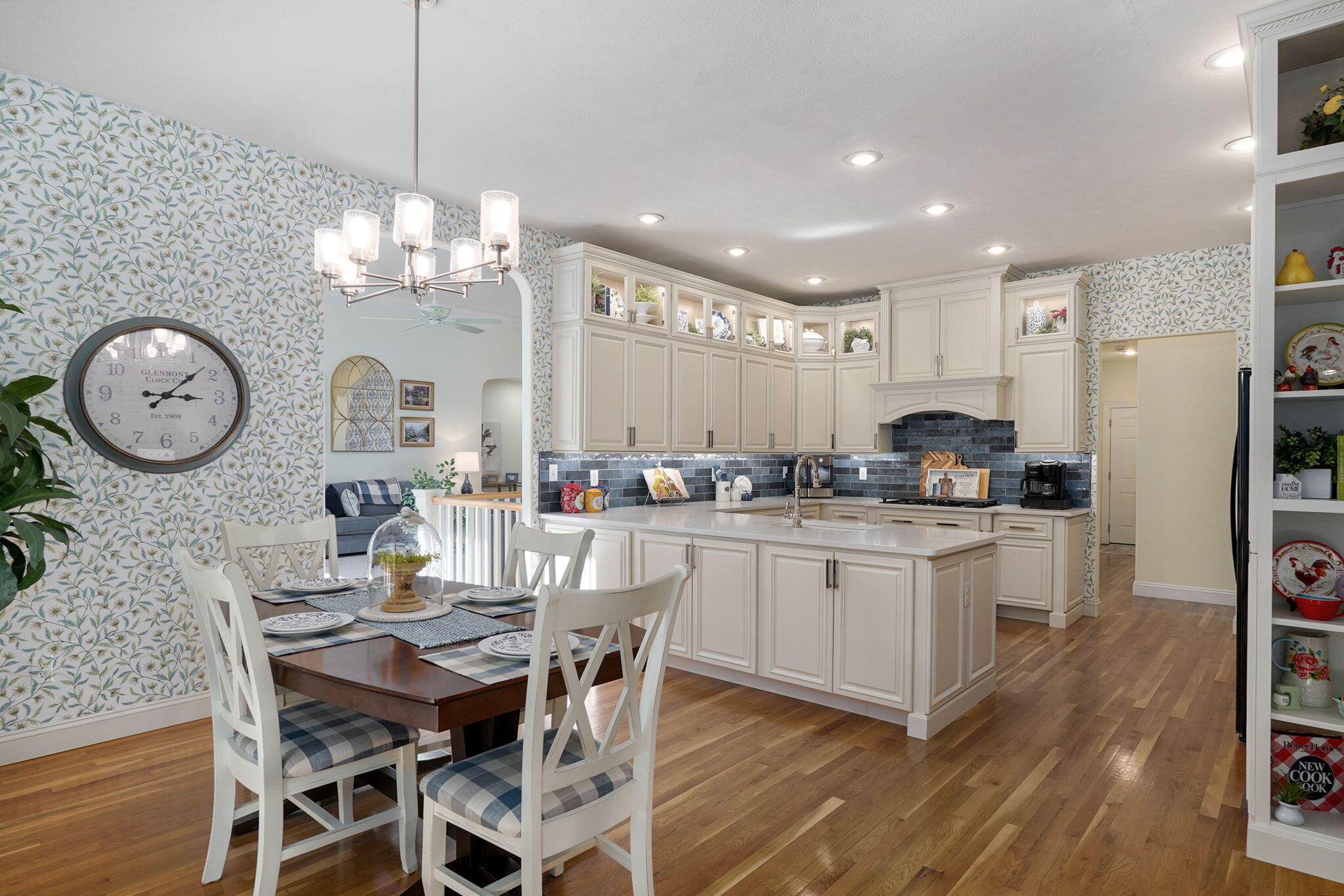 main property photo 21