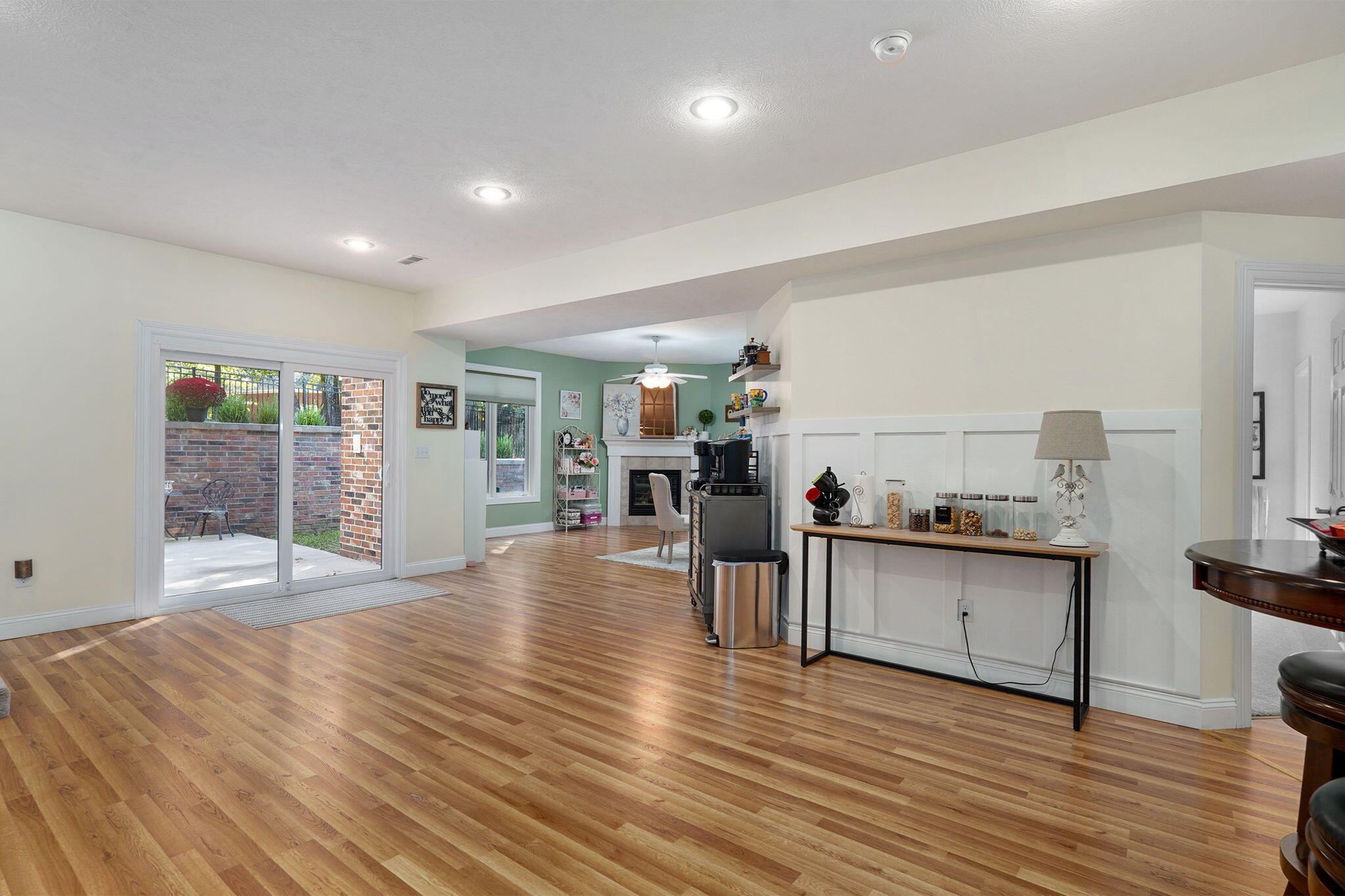 main property photo 49
