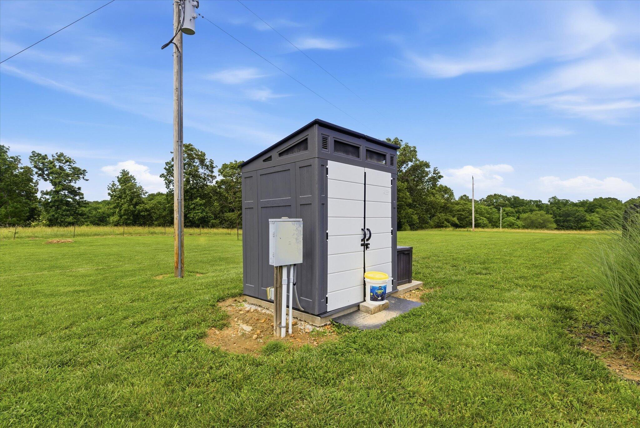 main property photo 39