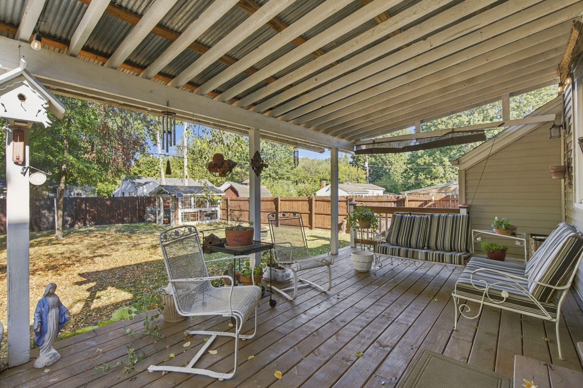 main property photo 17