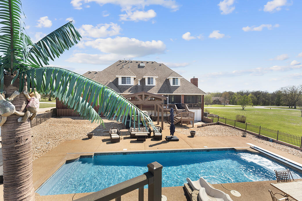 main property photo 48