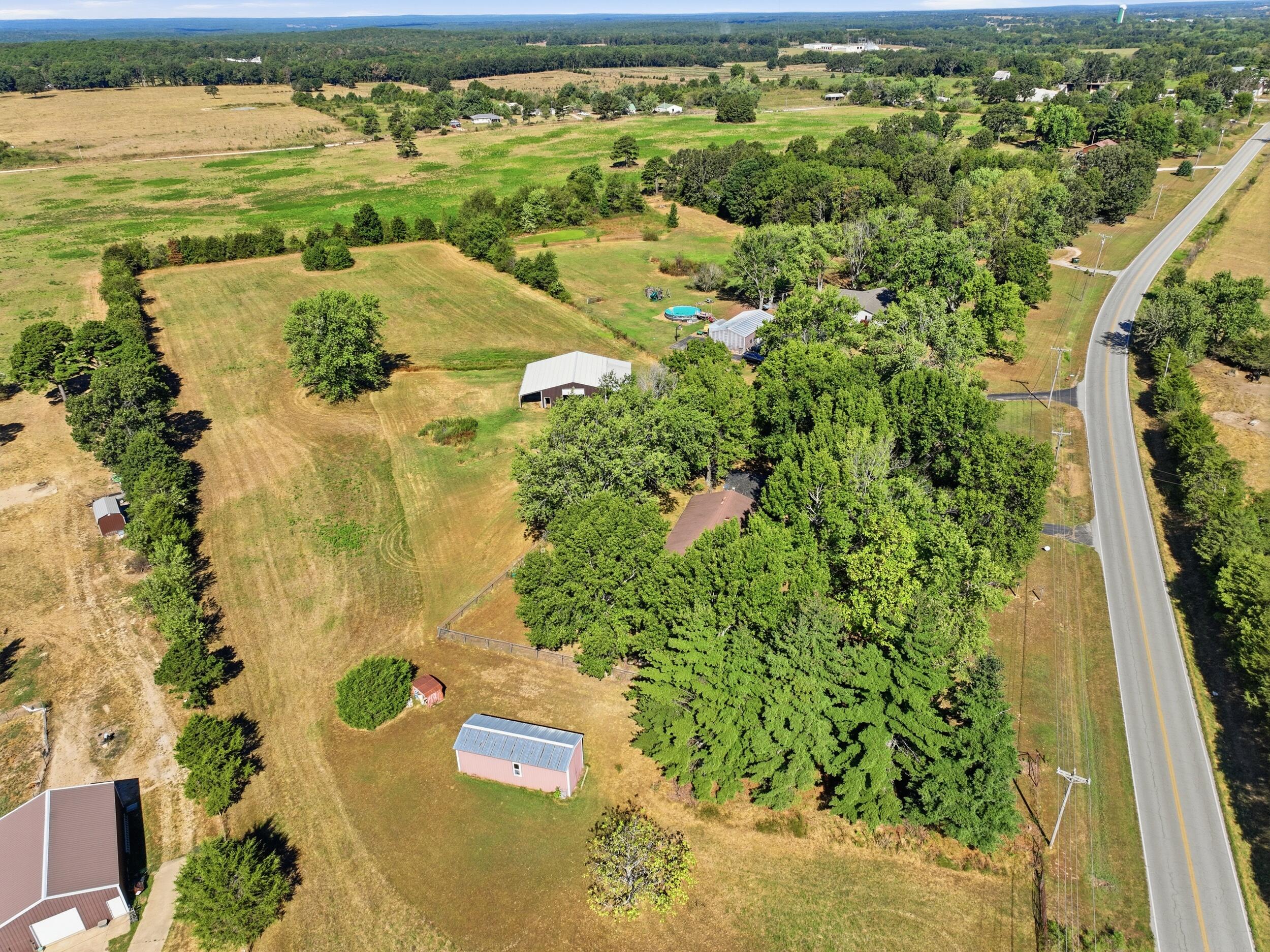 main property photo 13