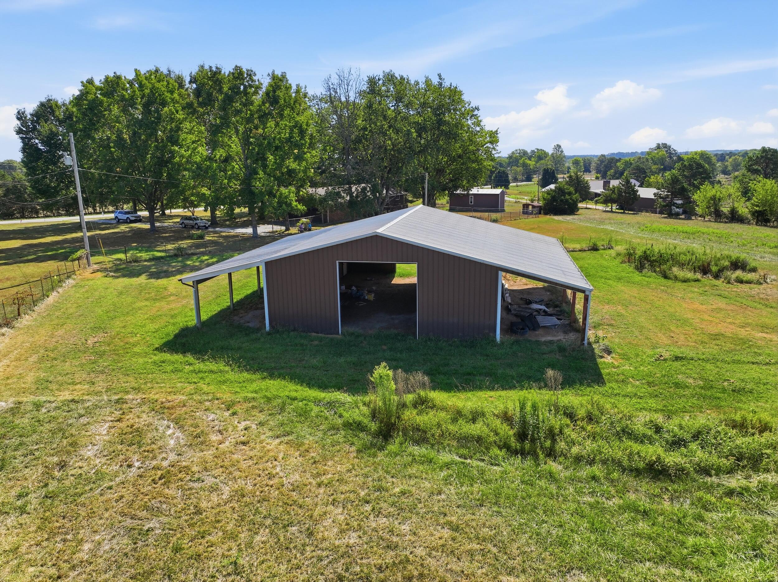 main property photo 15