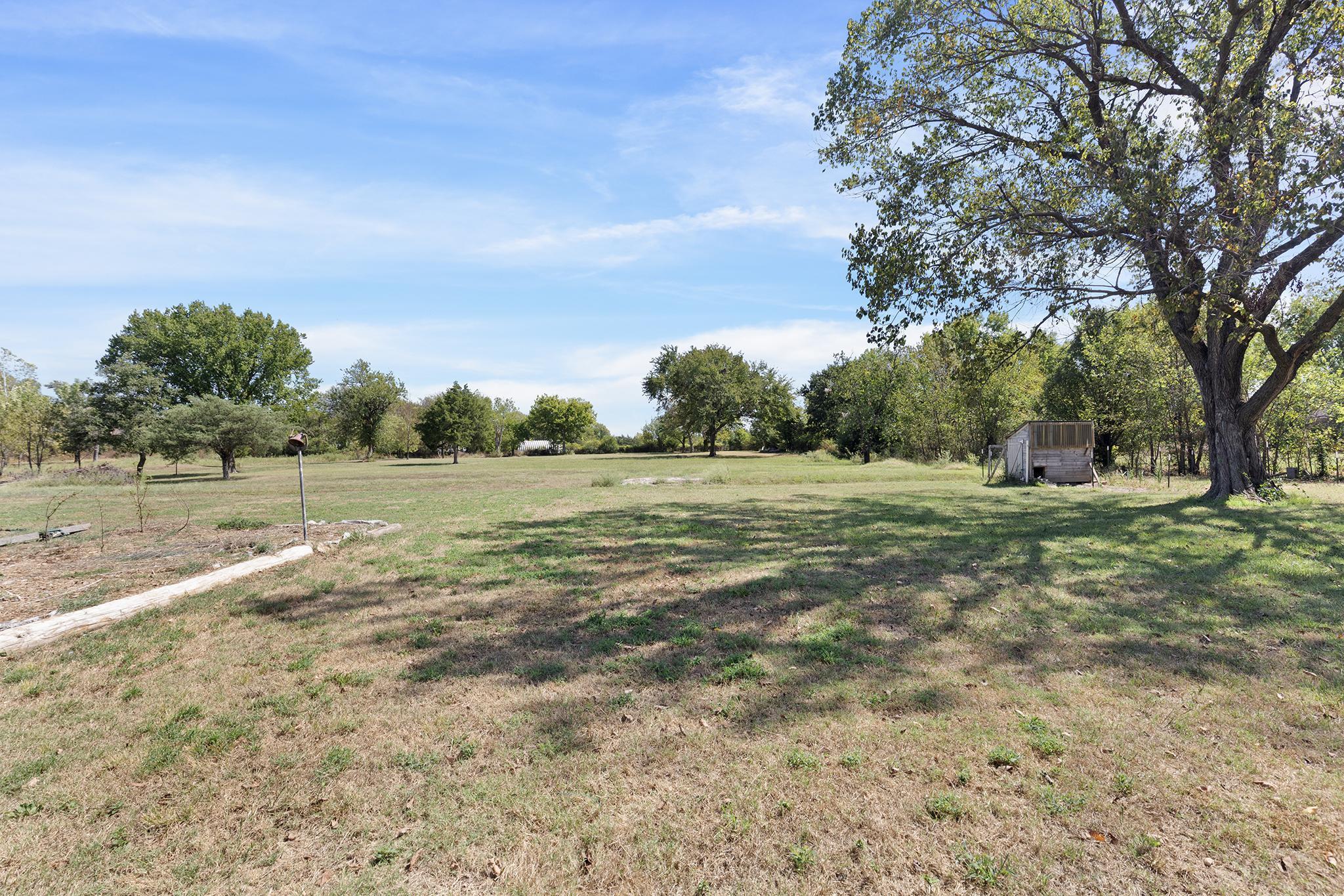 main property photo 39