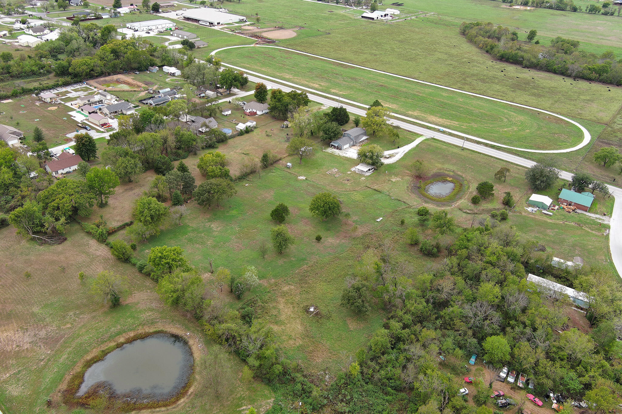 main property photo 4