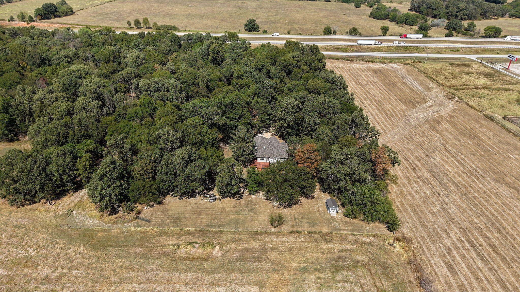 main property photo 42