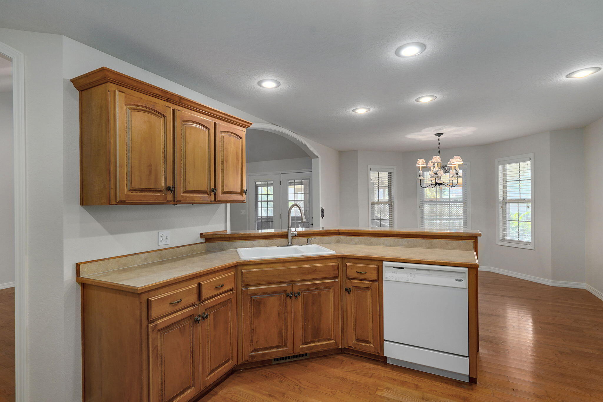 main property photo 14