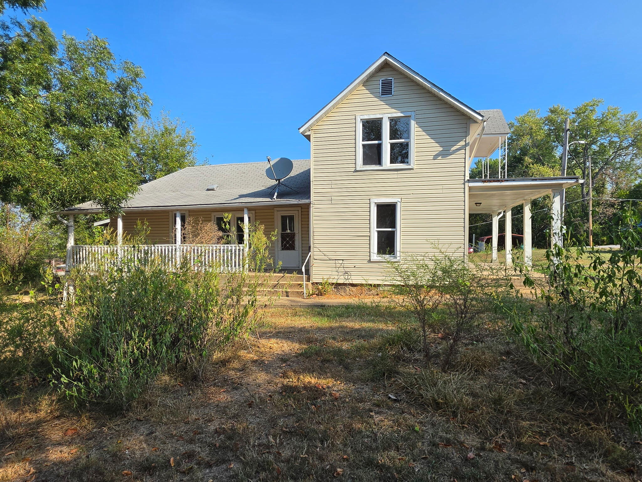 main property photo 16