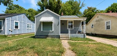 image of property with 2 Bed | 1 Bath | 900 Sqft