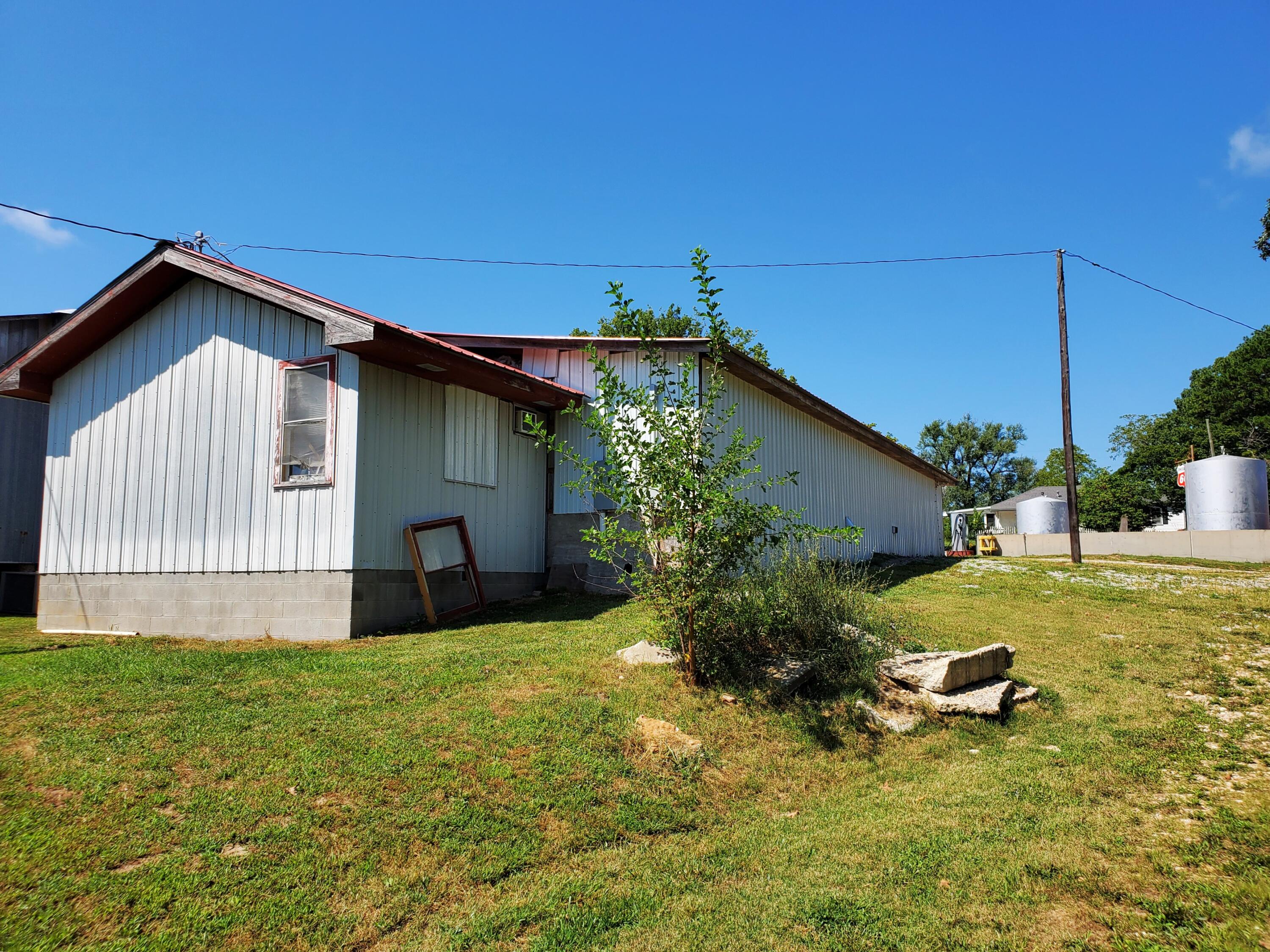 main property photo 22