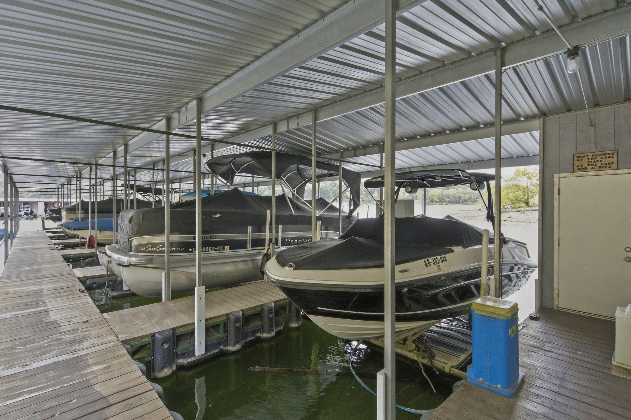 main property photo 78