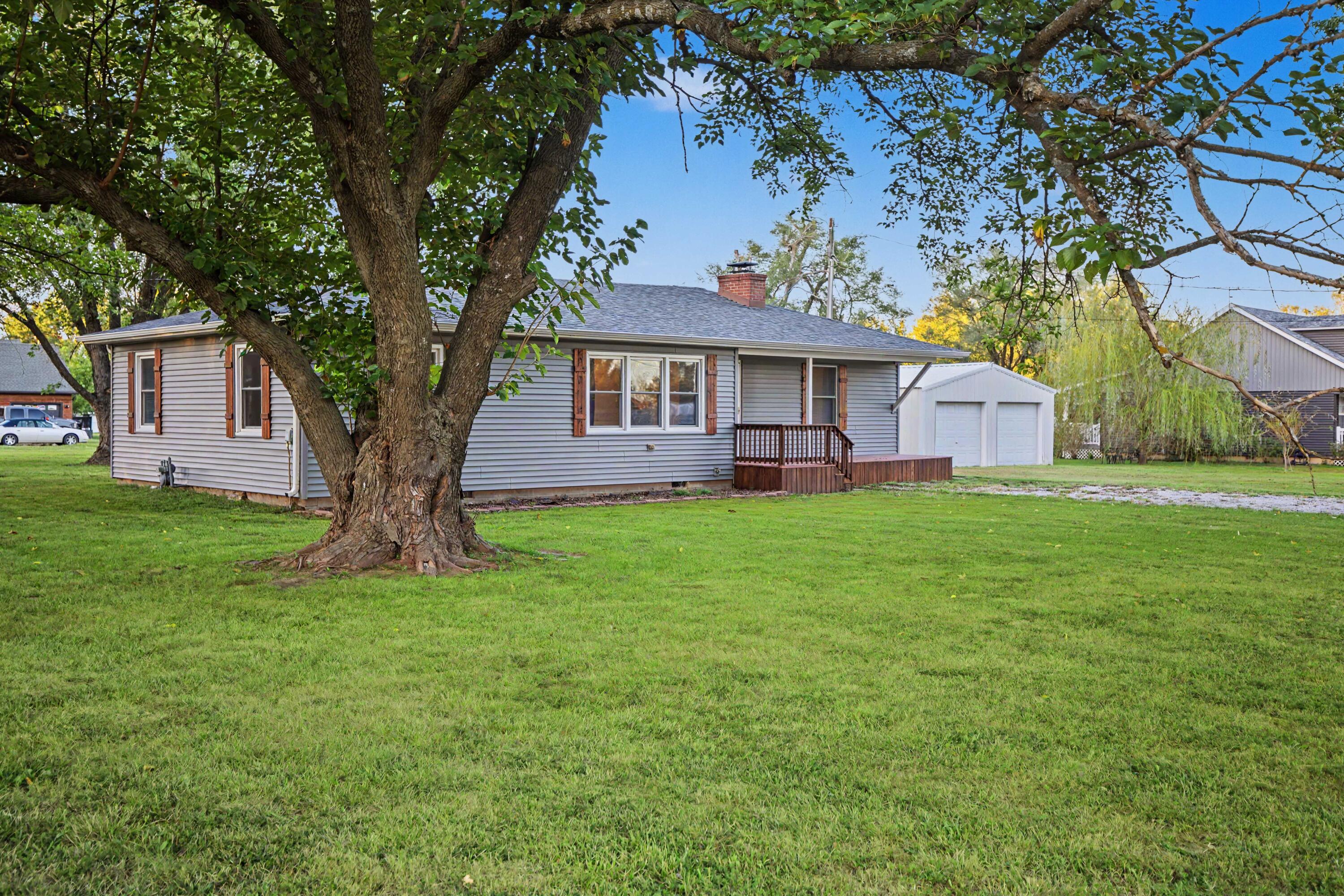 main property photo 31