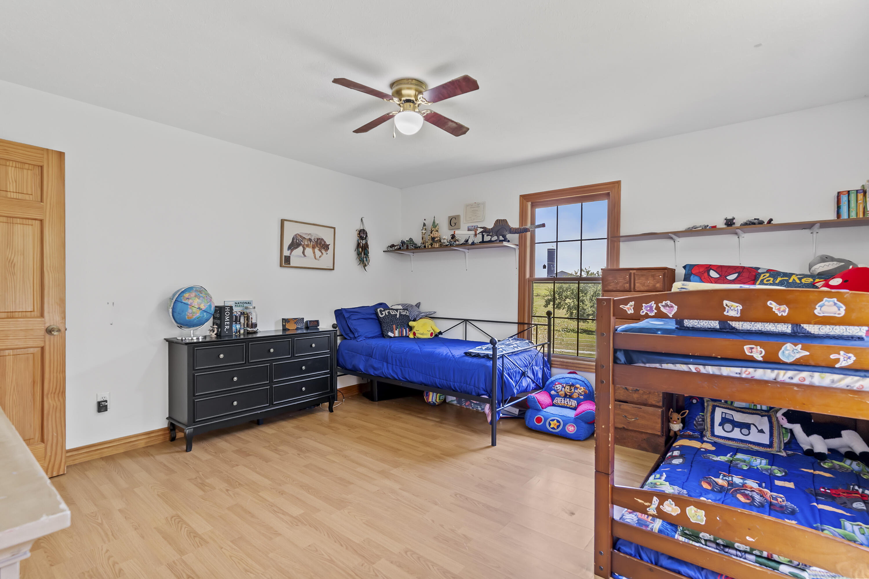 main property photo 21