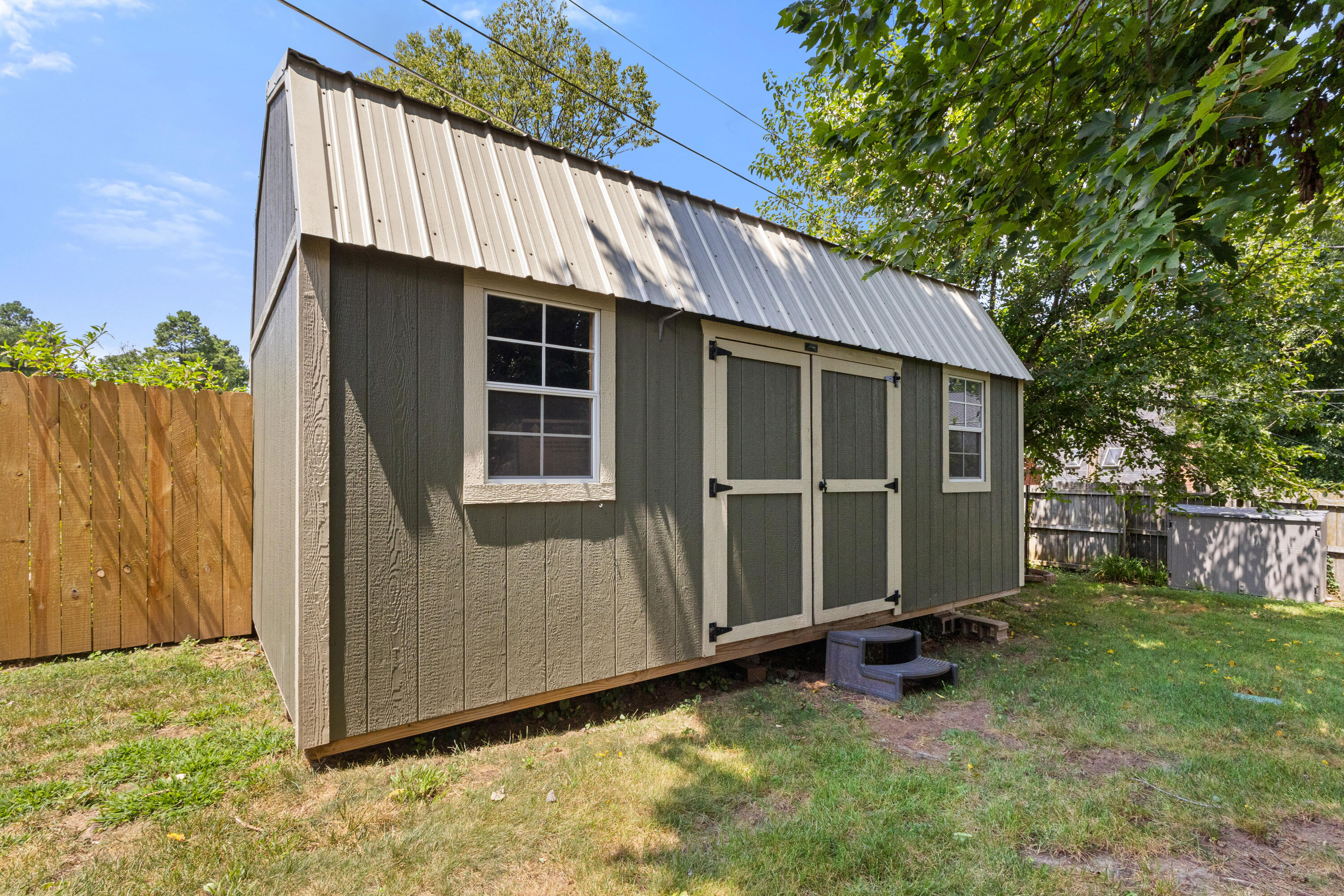 main property photo 35
