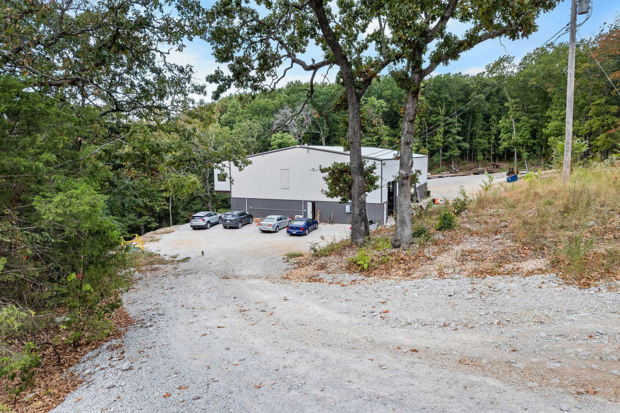 main property photo 3