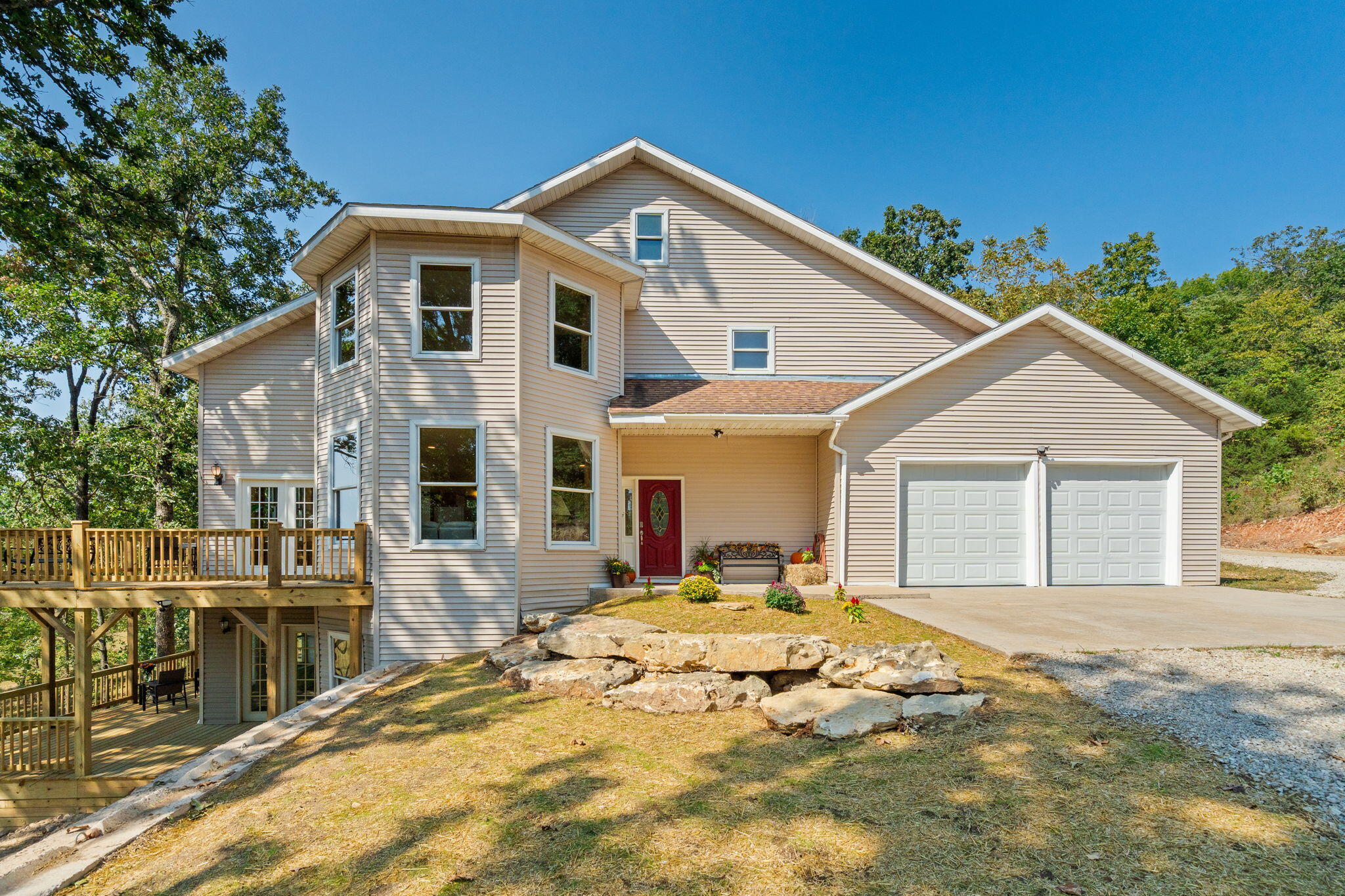 main property photo 6