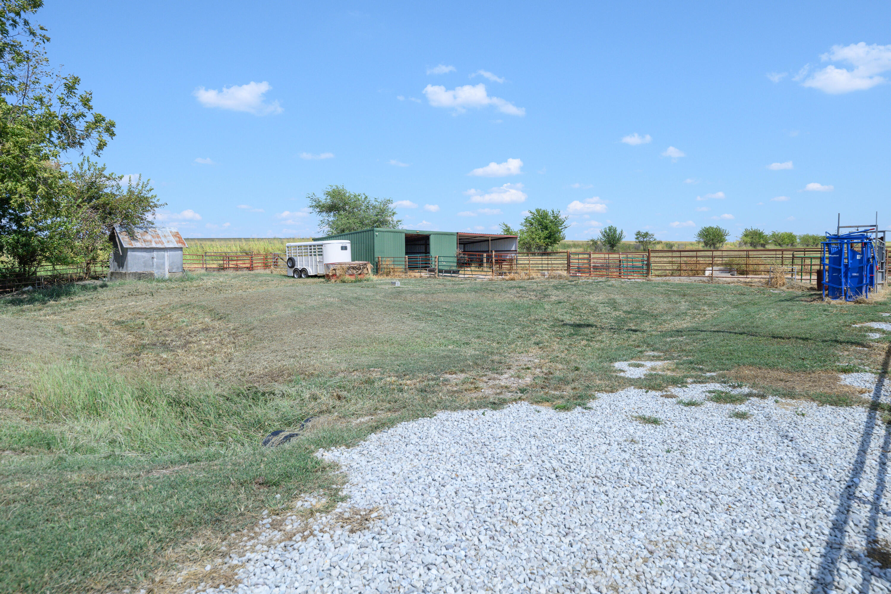 main property photo 50