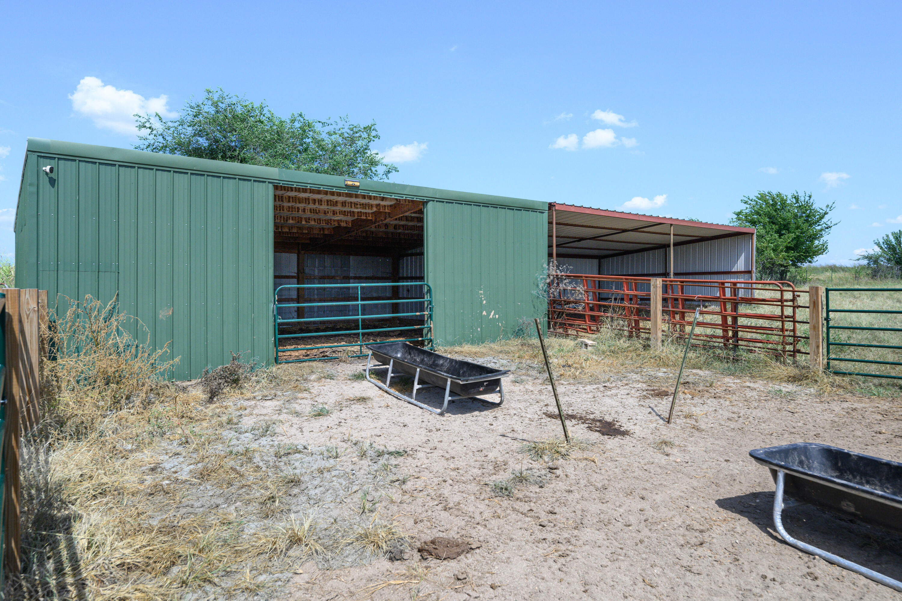 main property photo 51
