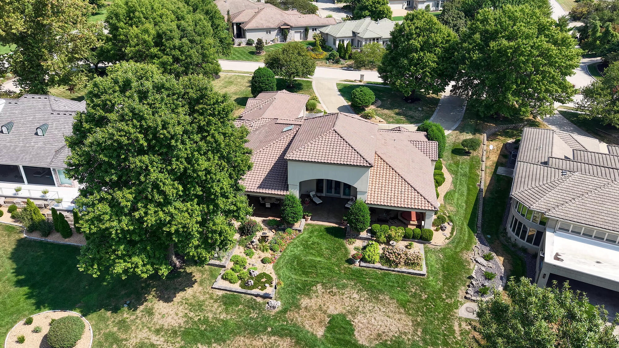 main property photo 89