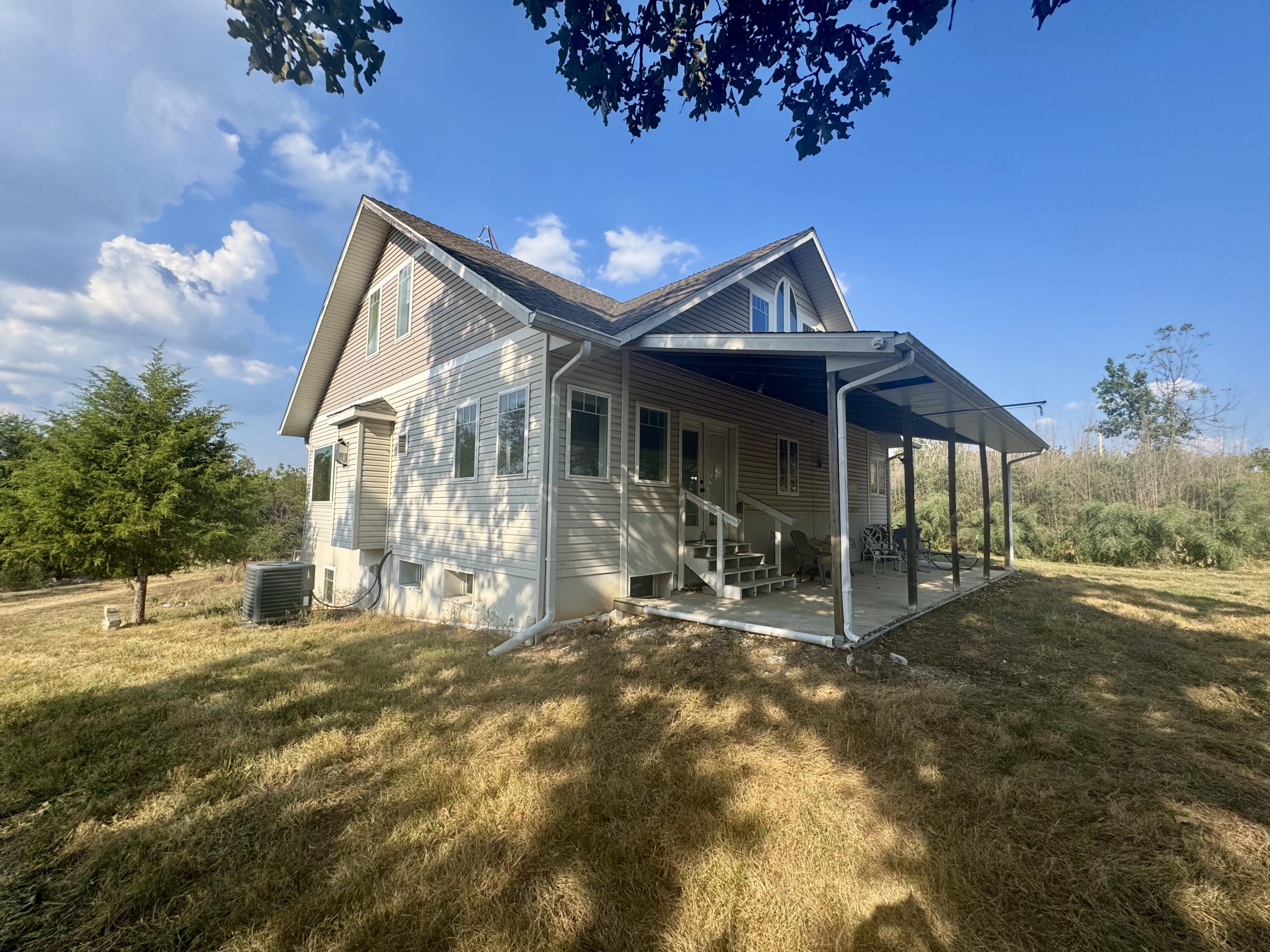 main property photo 40