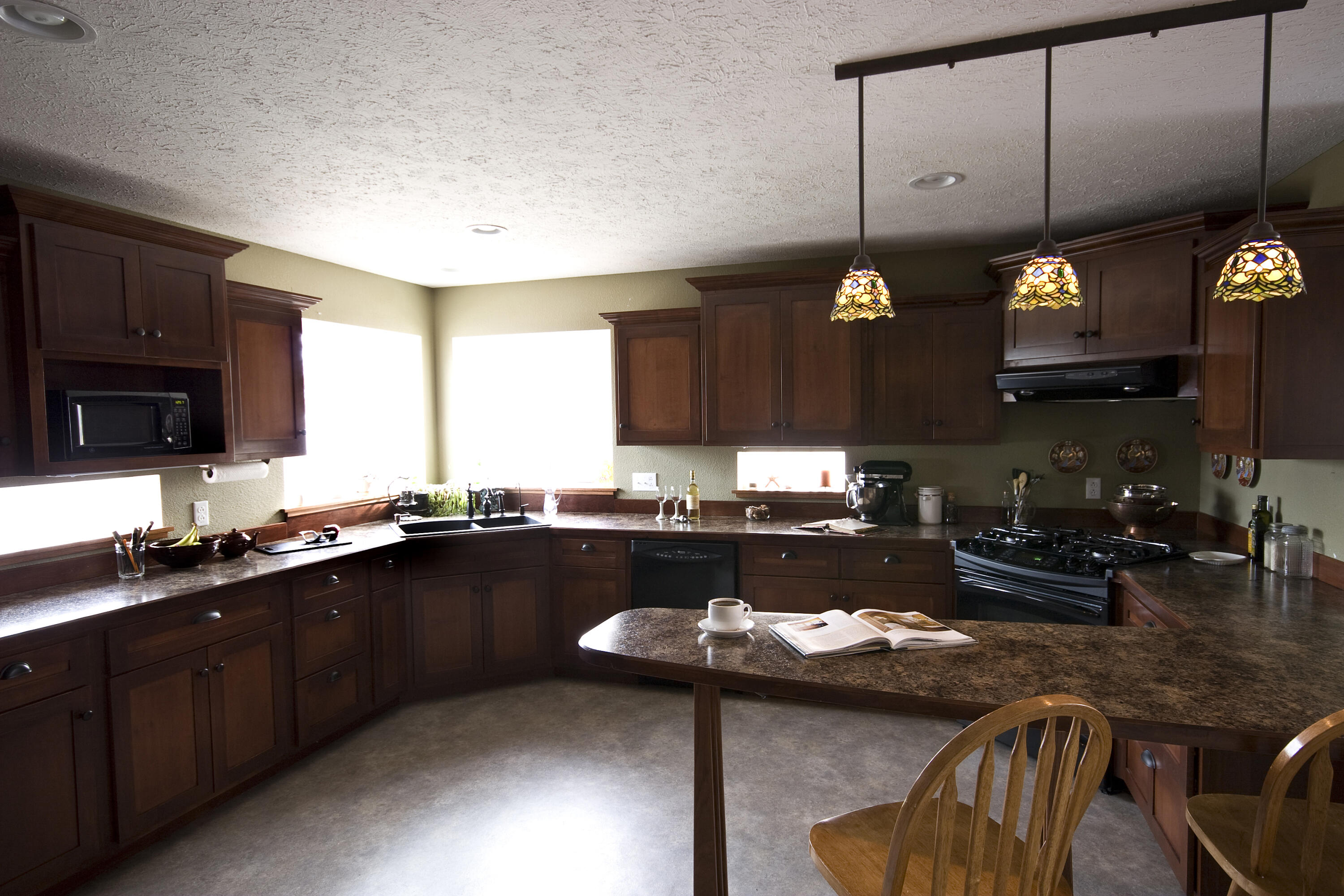 main property photo 8