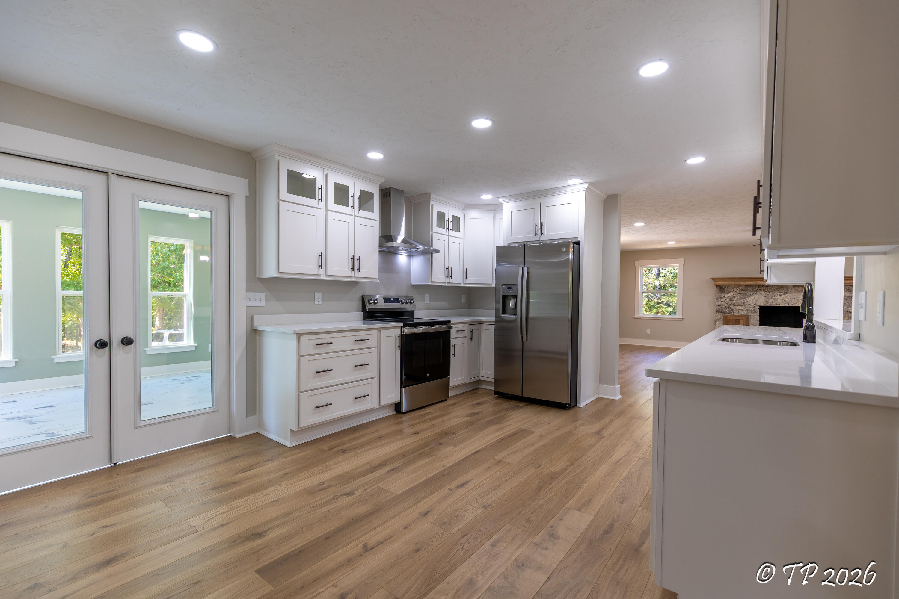 main property photo 15