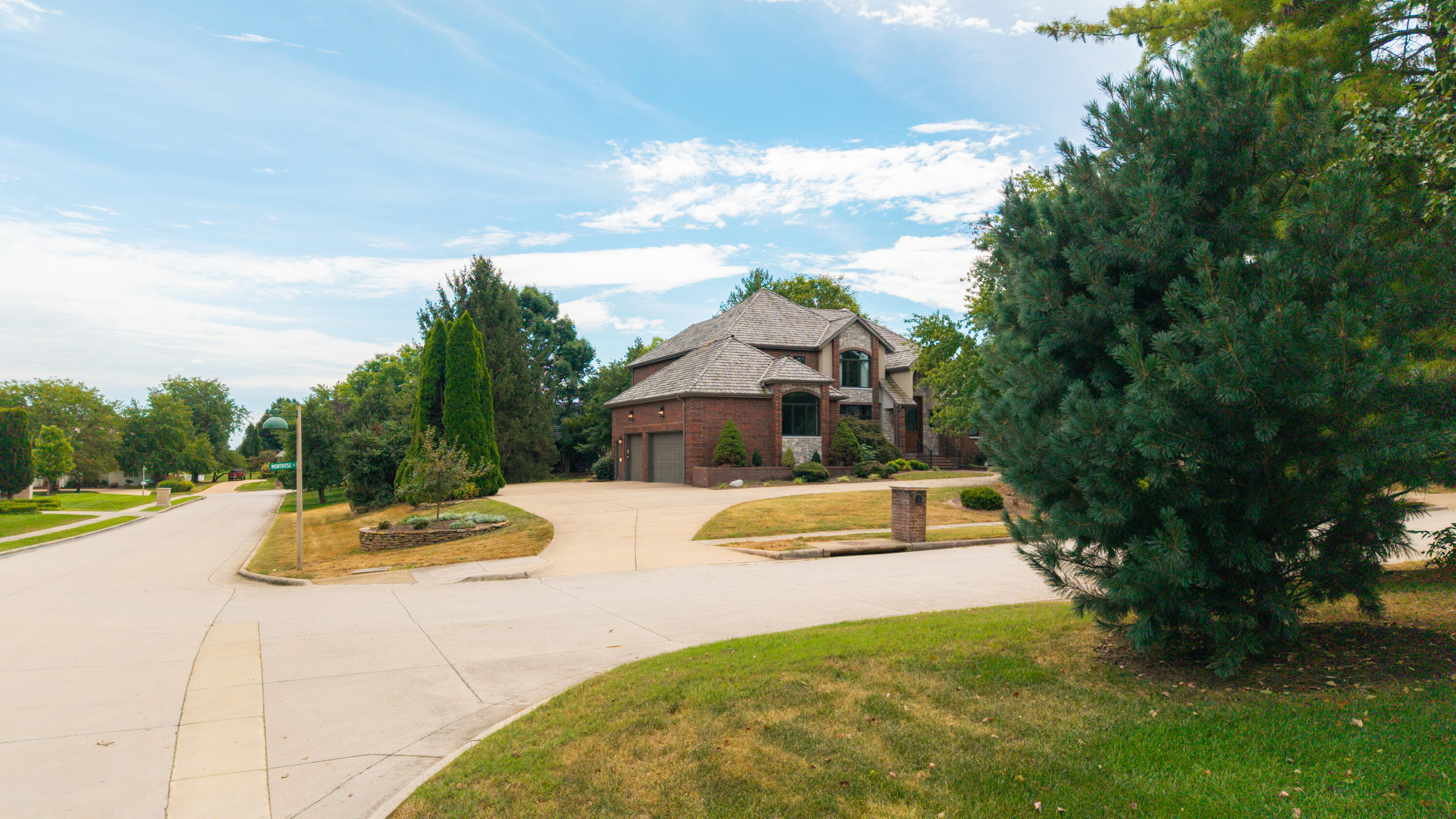 main property photo 64