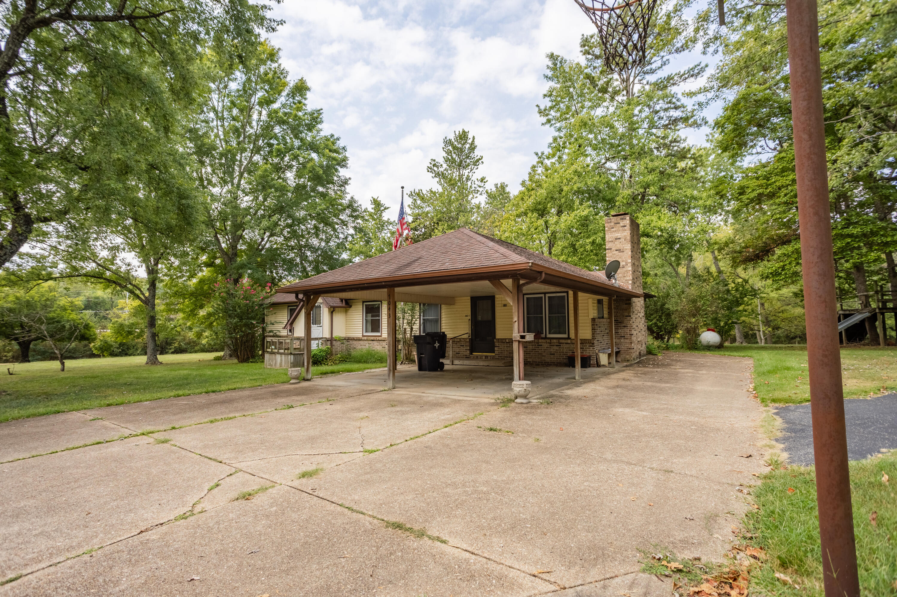 main property photo 1