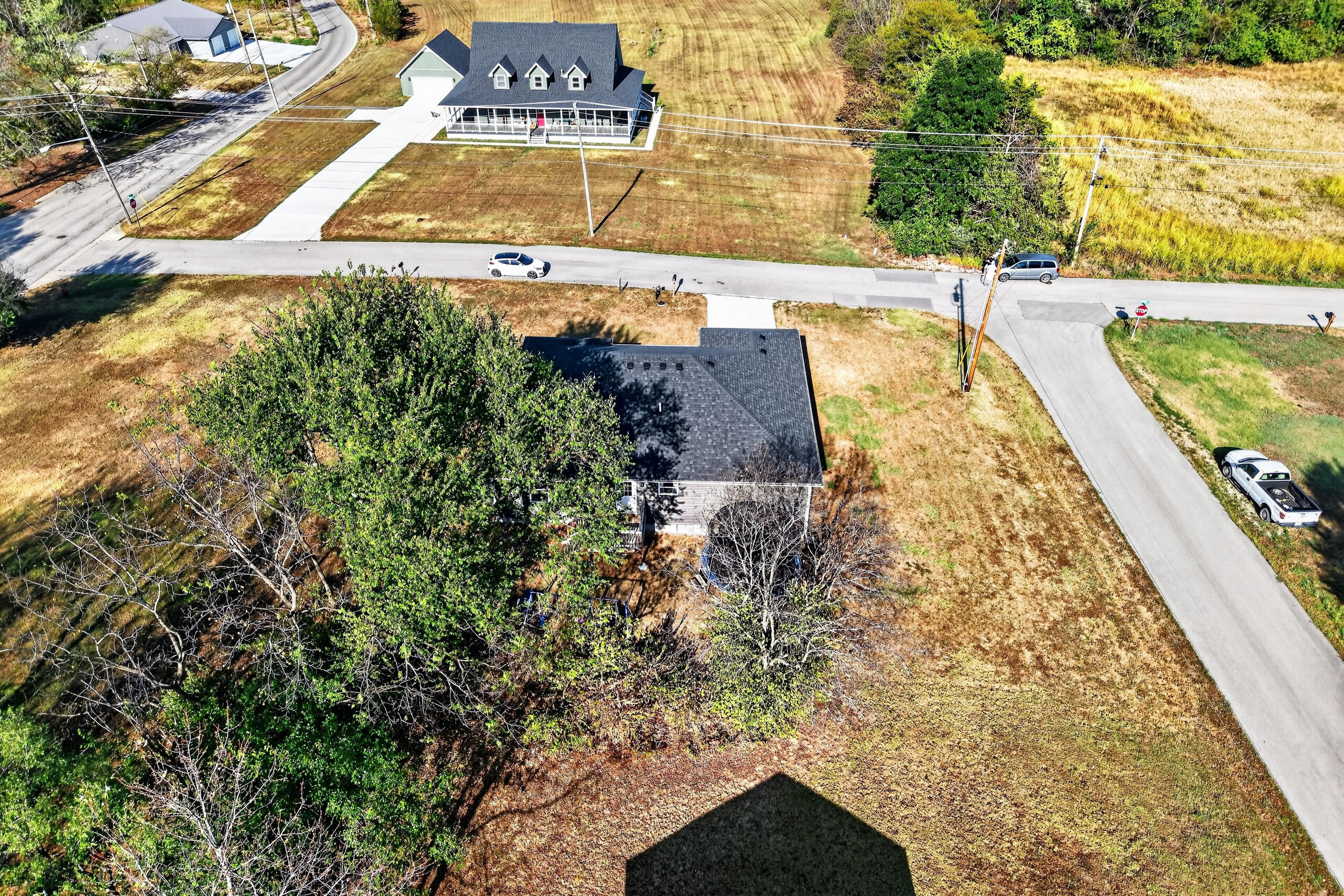 main property photo 28