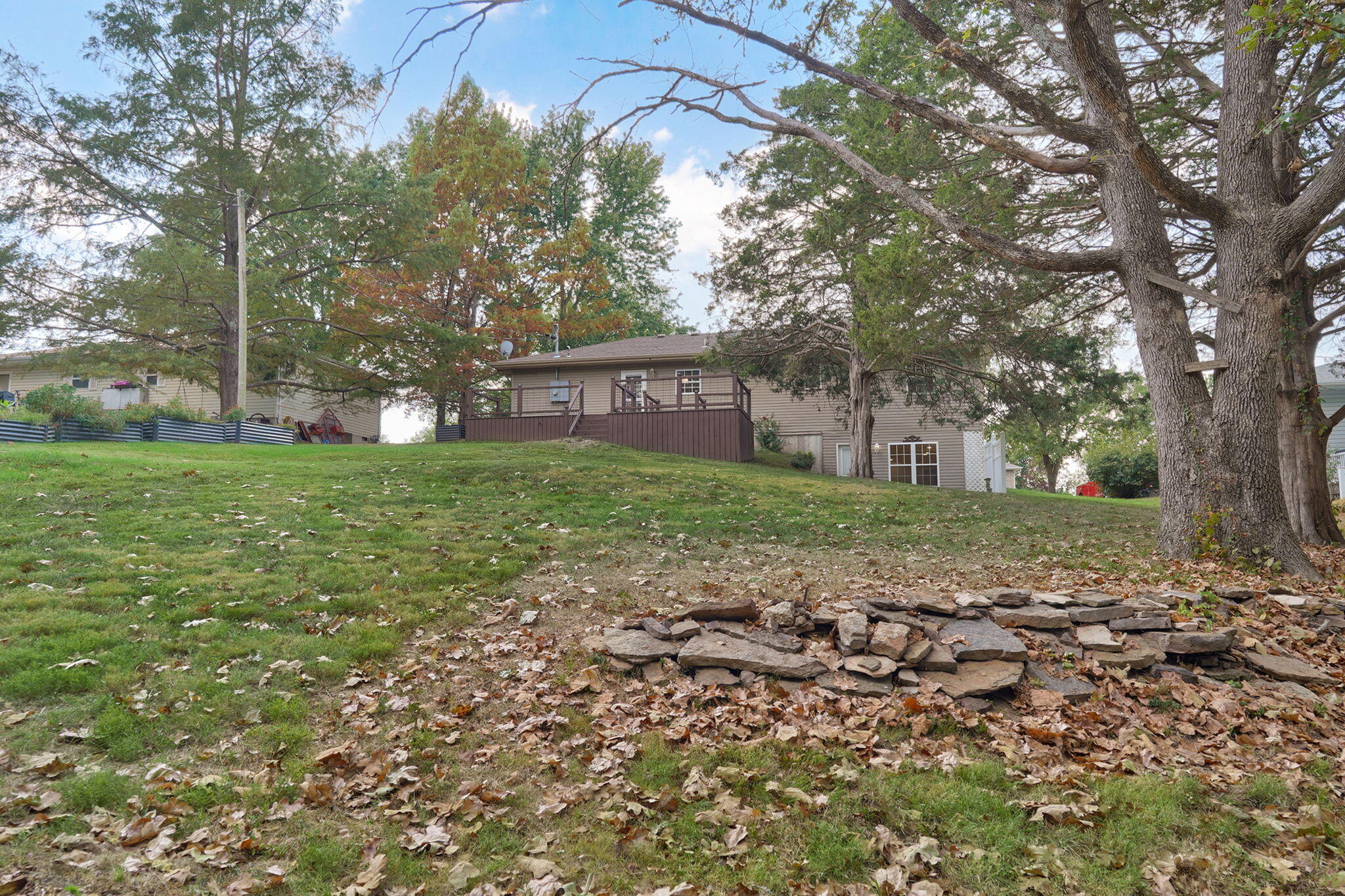main property photo 29