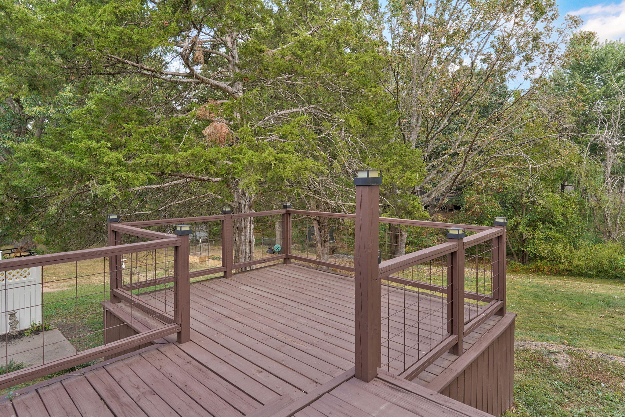 main property photo 33