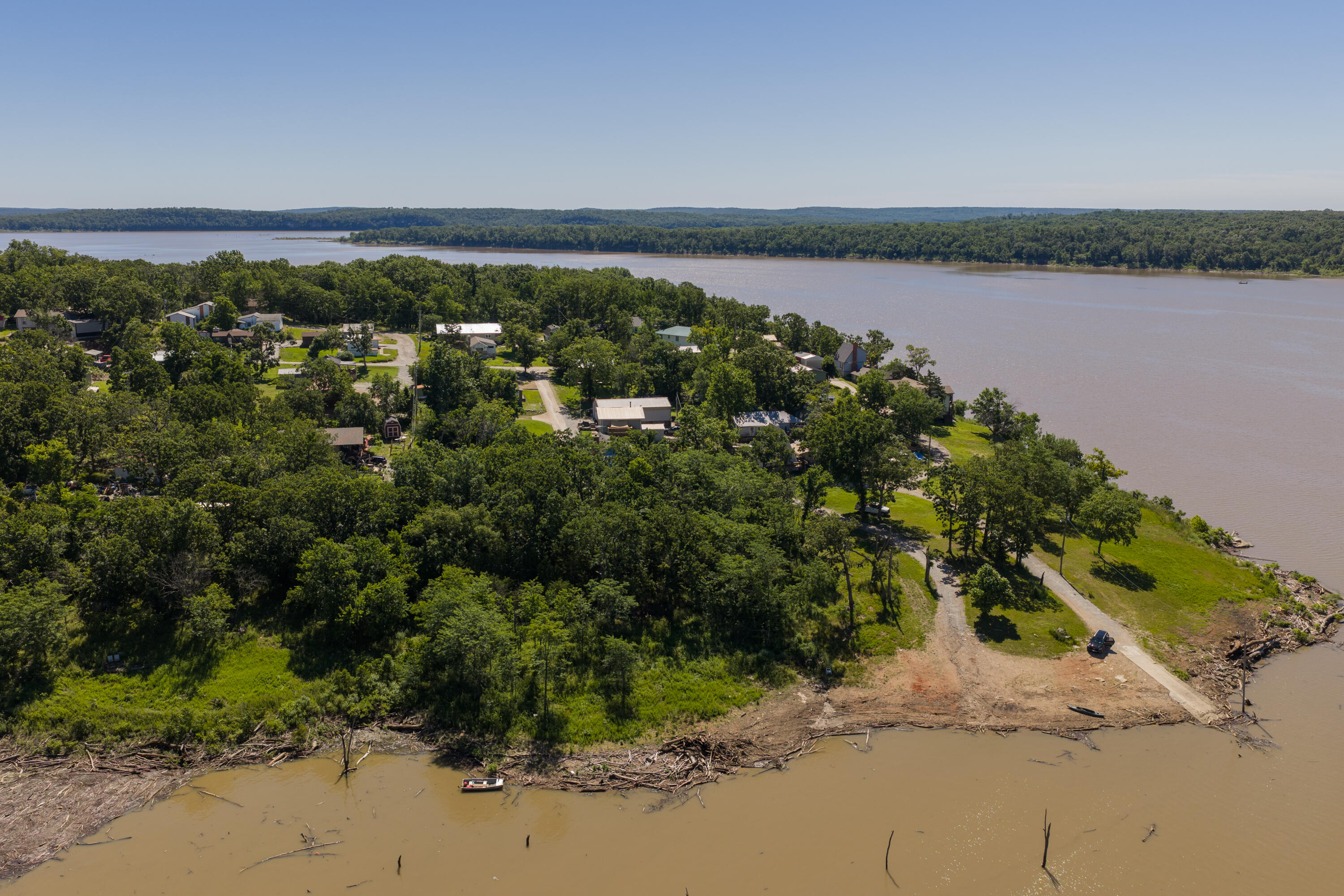 main property photo 34