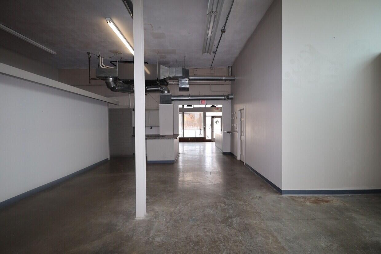 main property photo 7