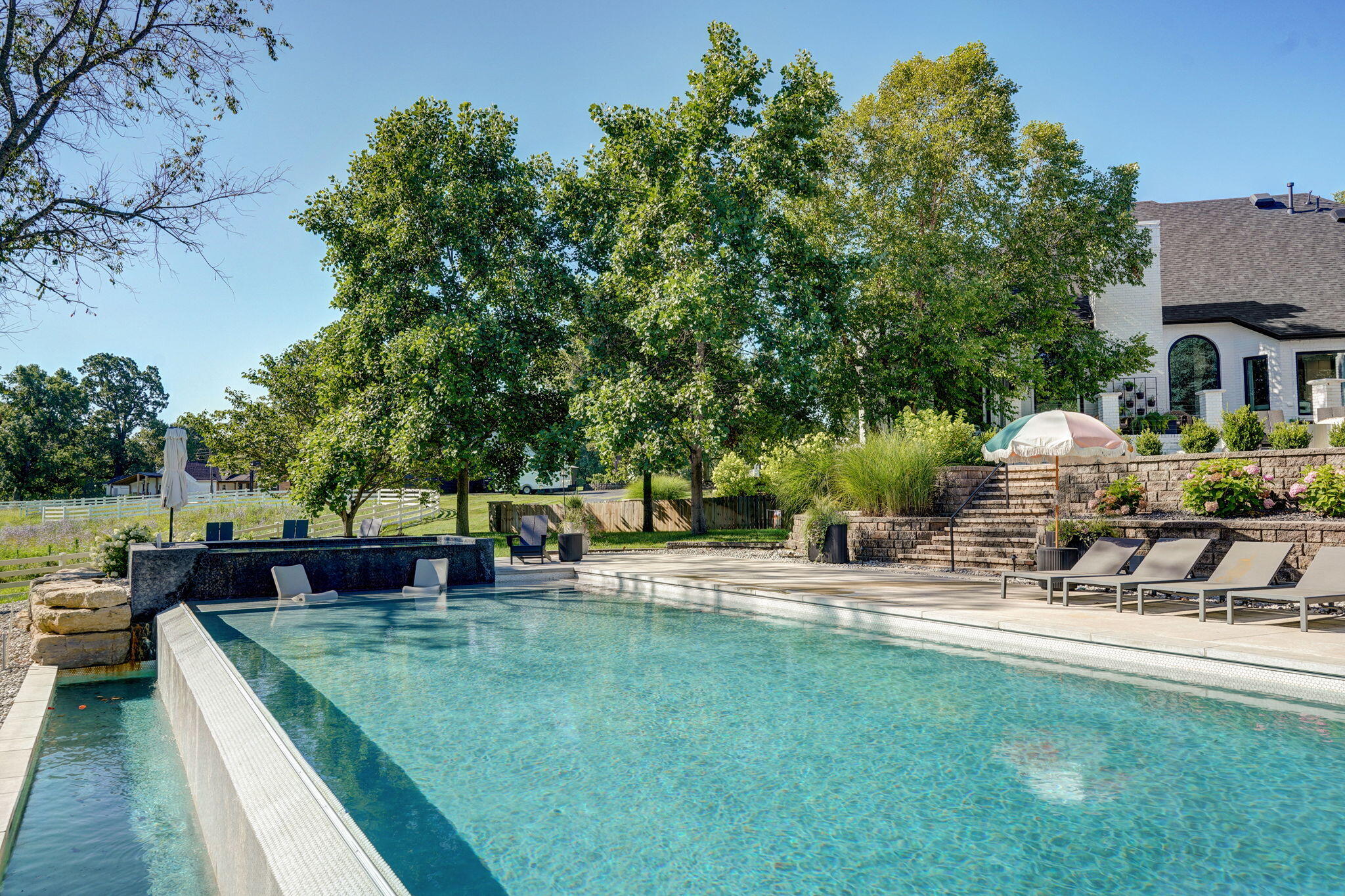 main property photo 110