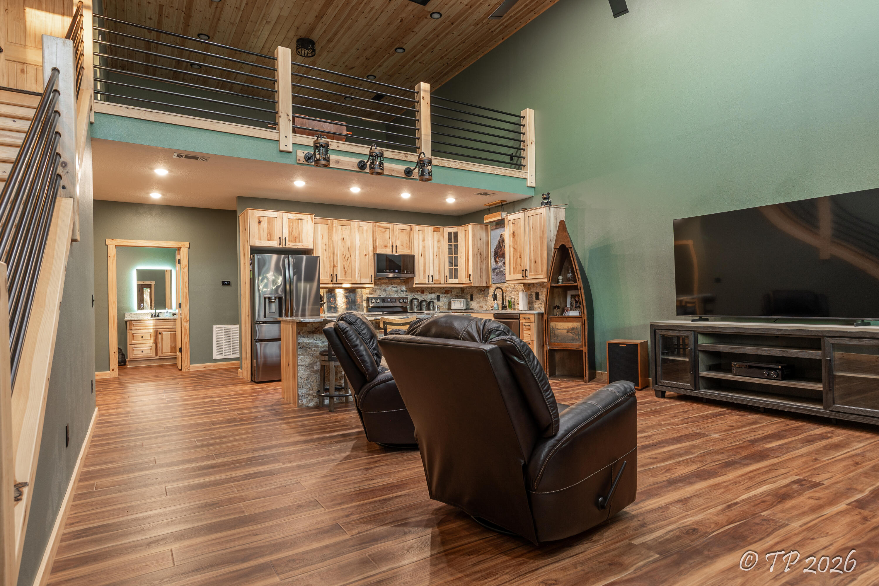 main property photo 5