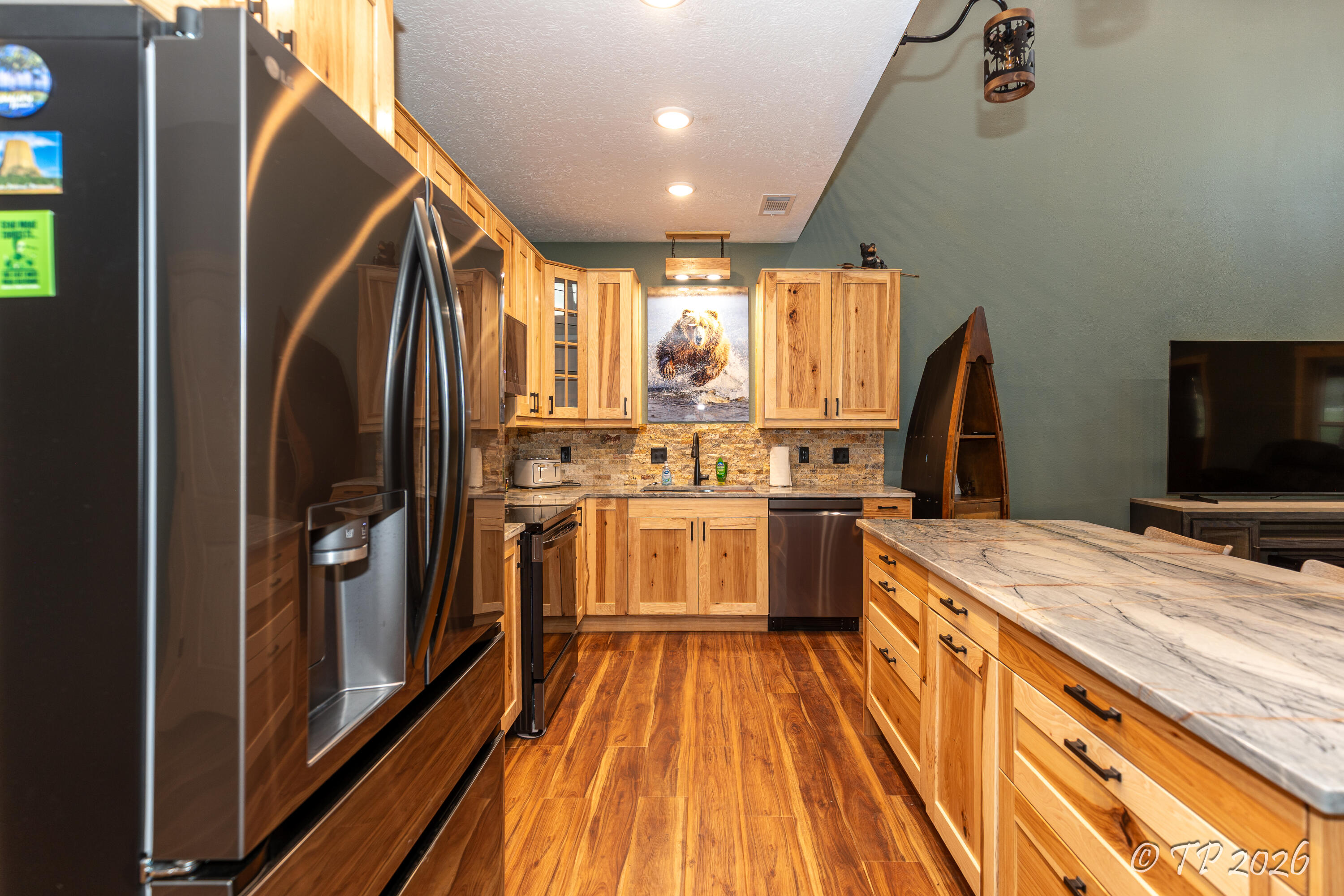 main property photo 8