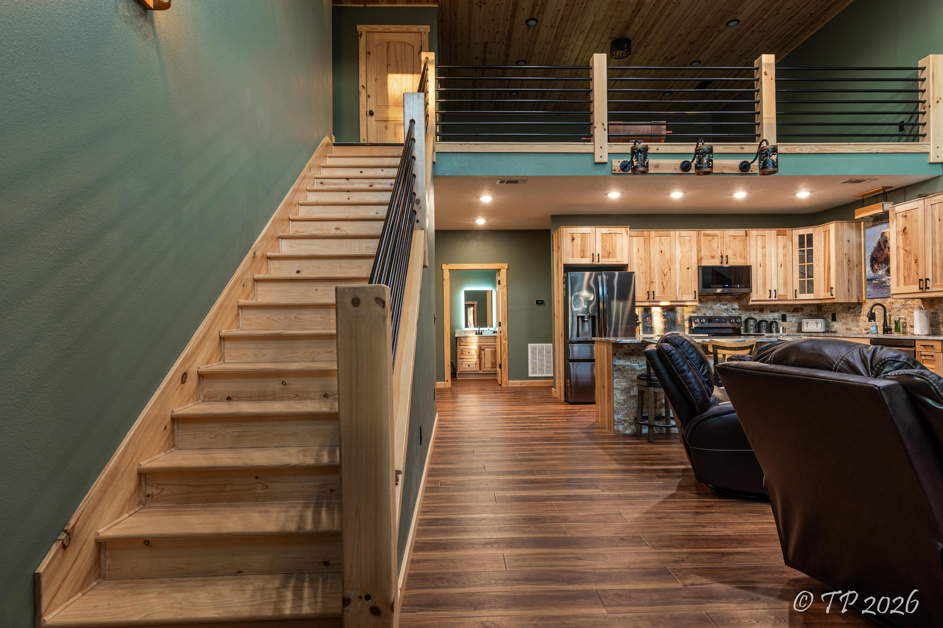 main property photo 9