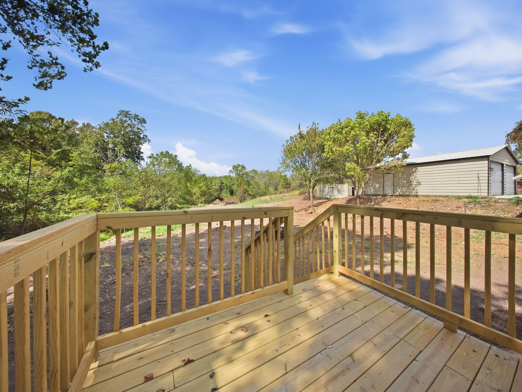 main property photo 23