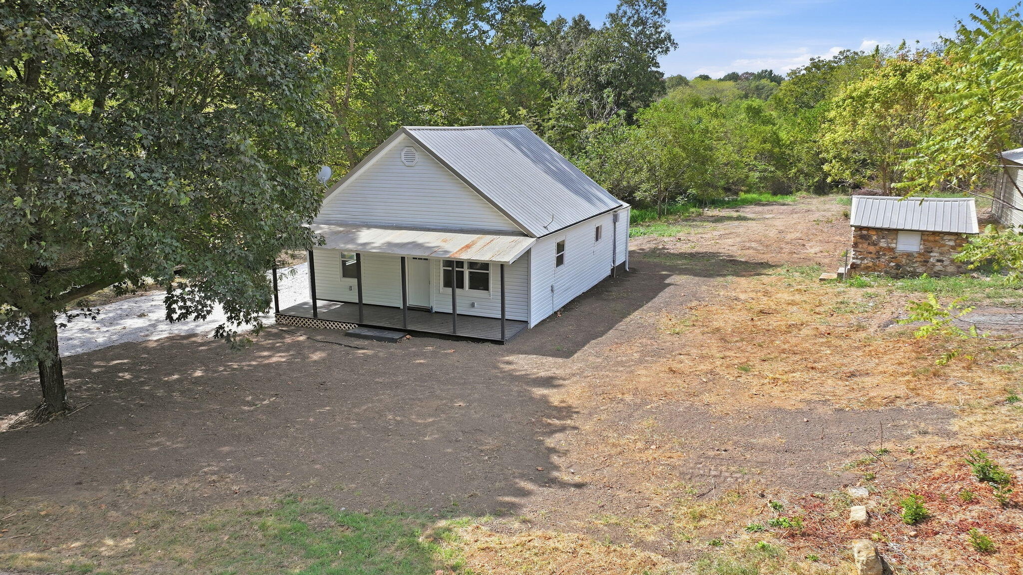 main property photo 3
