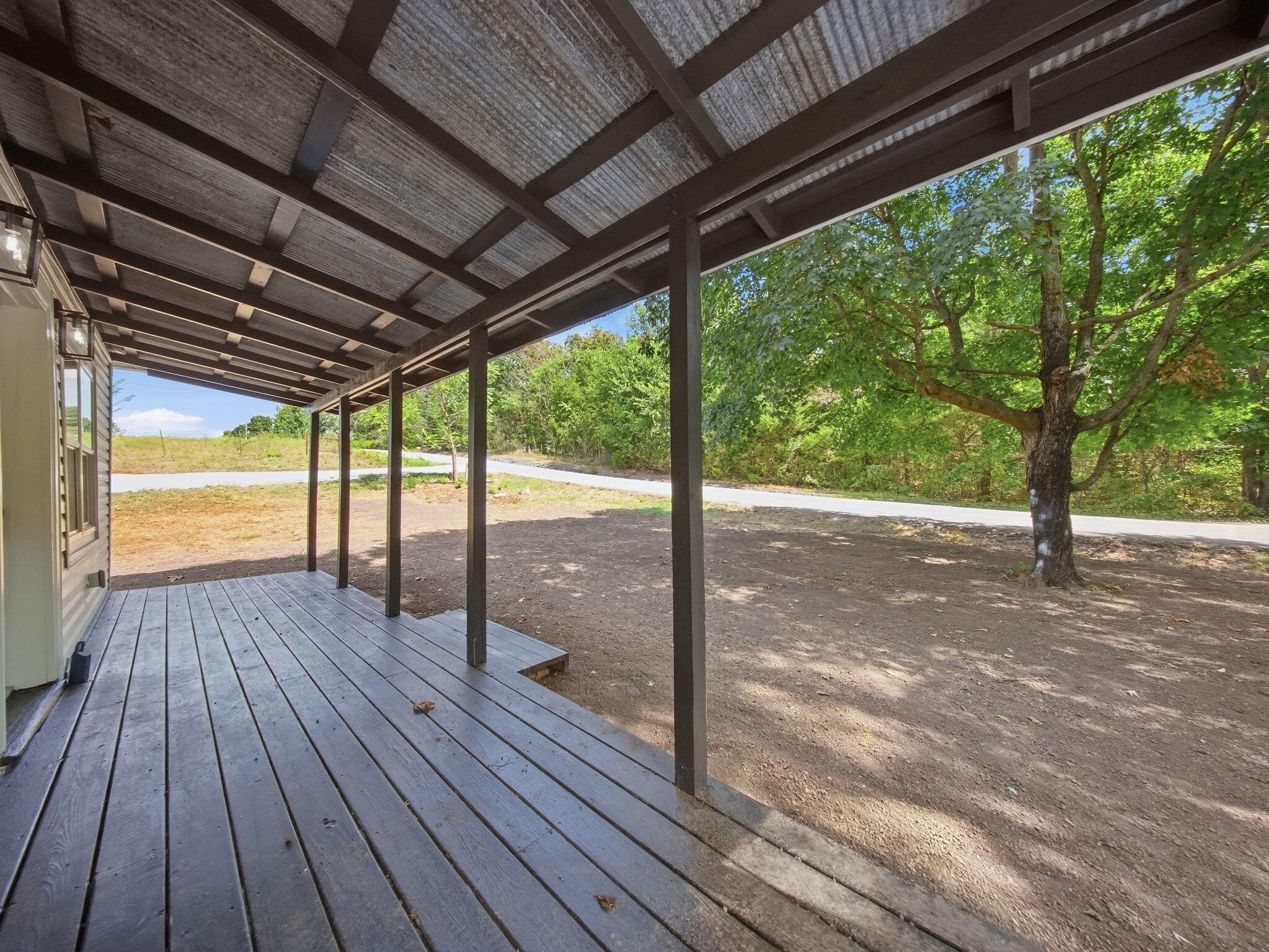 main property photo 6