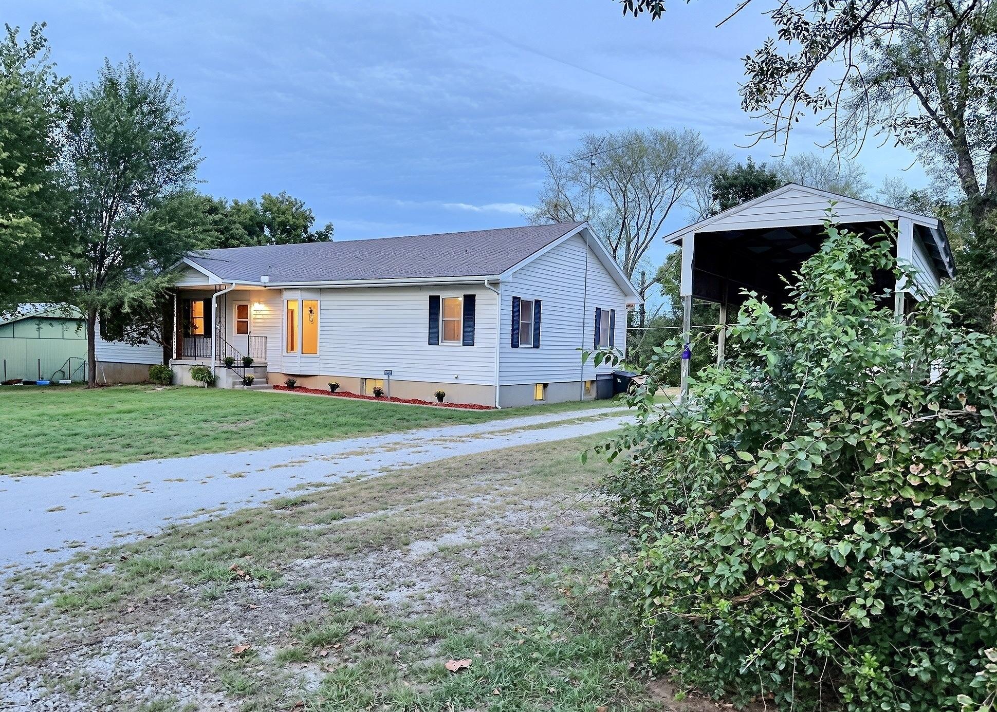 main property photo 9