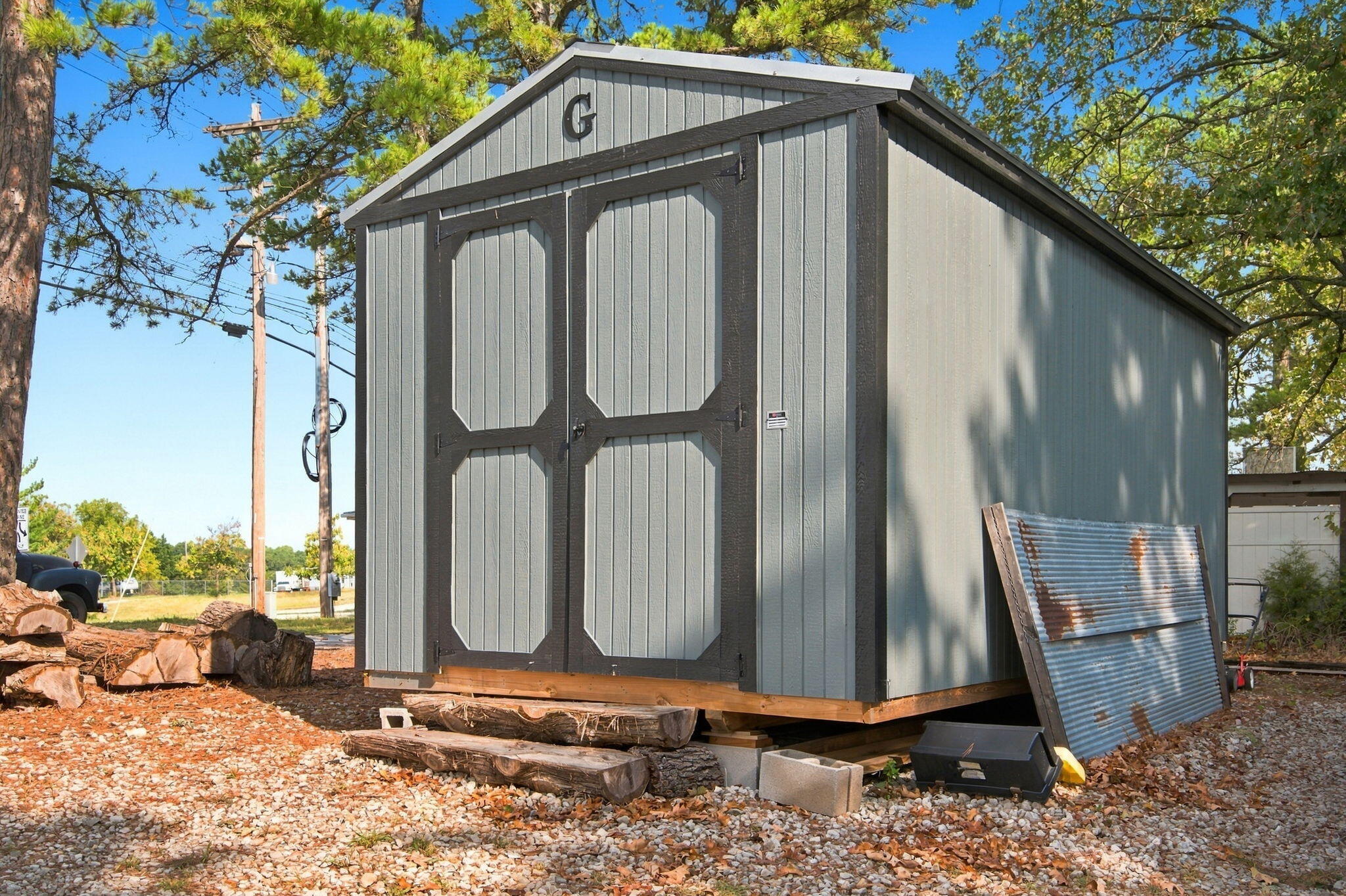 main property photo 25